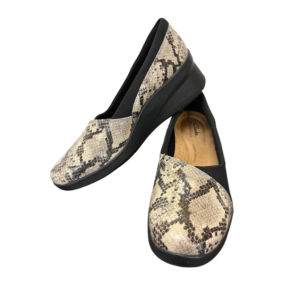 Clarks Ultimate Comfort Suttyn Walk Grey Snake Python Gris Slip On Wedges Size 9